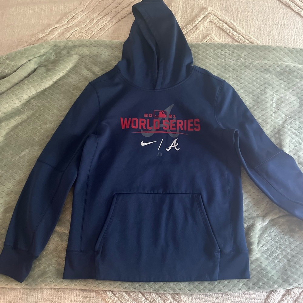Boys Nike Braves World Series fleece lined hoodie!